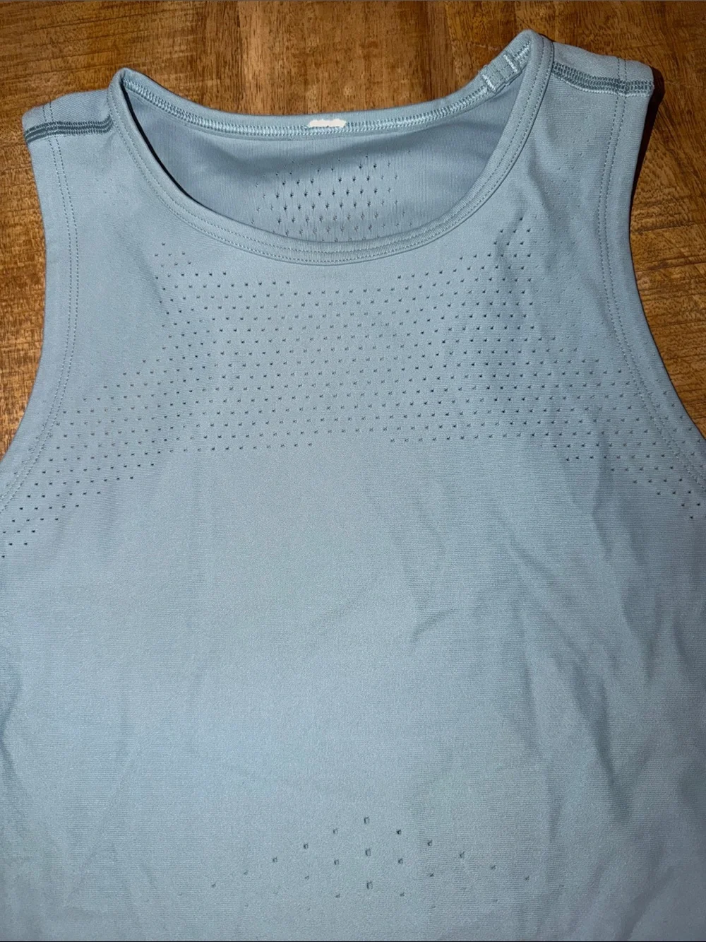 lululemon athletica light blue sleeveless crop tank